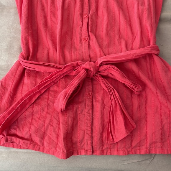 Pretty Coral cover up shirt - Picture 4 of 8